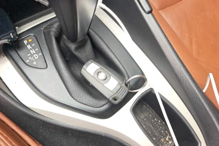 Used BMW X1 2013 sDrive18i Fashion Model Vehicle Key