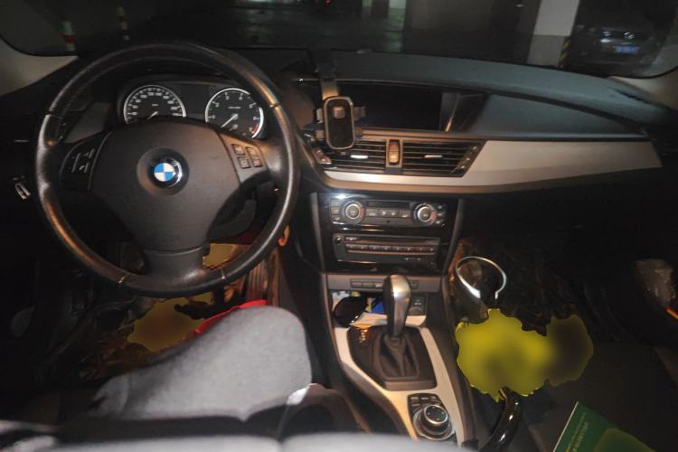 Used BMW X1 2013 sDrive18i Leading Model Center Console