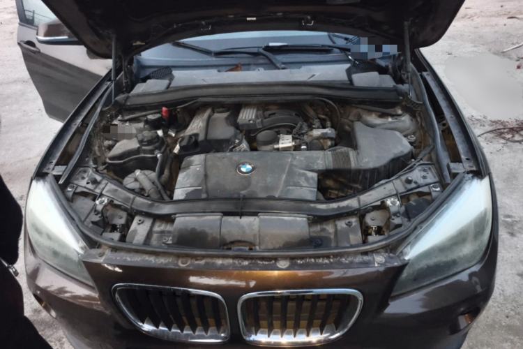 Used BMW X1 2013 sDrive18i Fashion Model Engine Bay