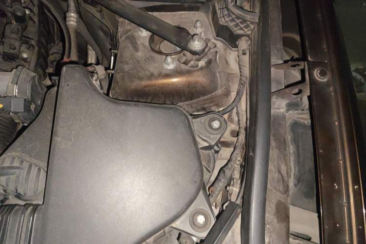 Used BMW X1 2013 sDrive18i Leading Model Engine Bay Left