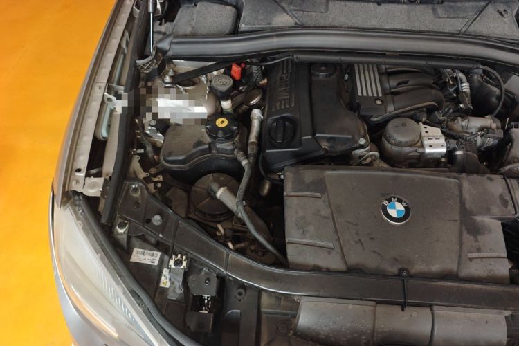 Used BMW X1 2013 sDrive18i Leading Model Engine Bay Right