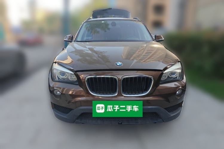 Used BMW X1 2013 sDrive18i manual model Front