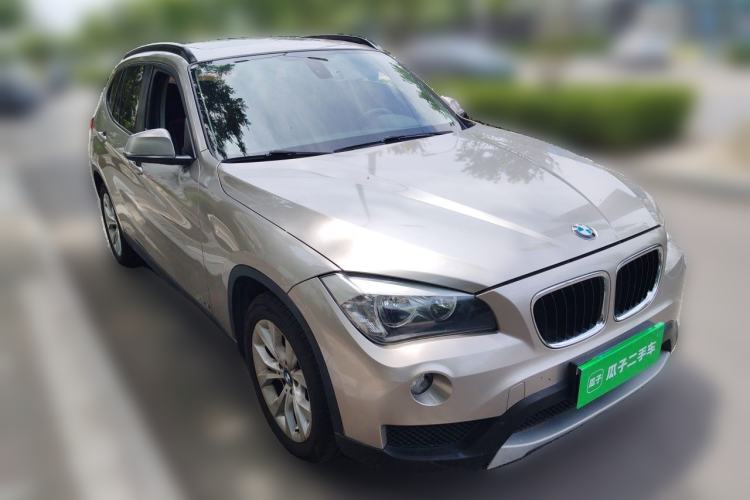 Used BMW X1 2013 sDrive18i Fashion Model Front Right 45 Deg