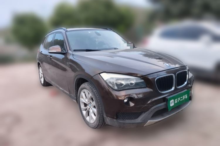 Used BMW X1 2013 sDrive18i Fashion Model Front Right 45 Deg