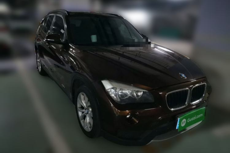 Used BMW X1 2013 sDrive18i Fashion Model Front Right 45 Deg