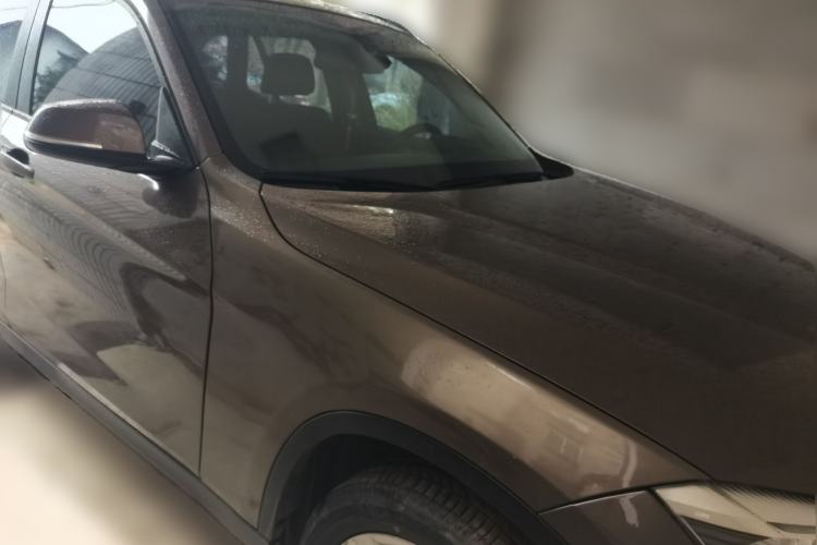 Used BMW X1 2013 sDrive18i Leading Model Front Right 45 Deg