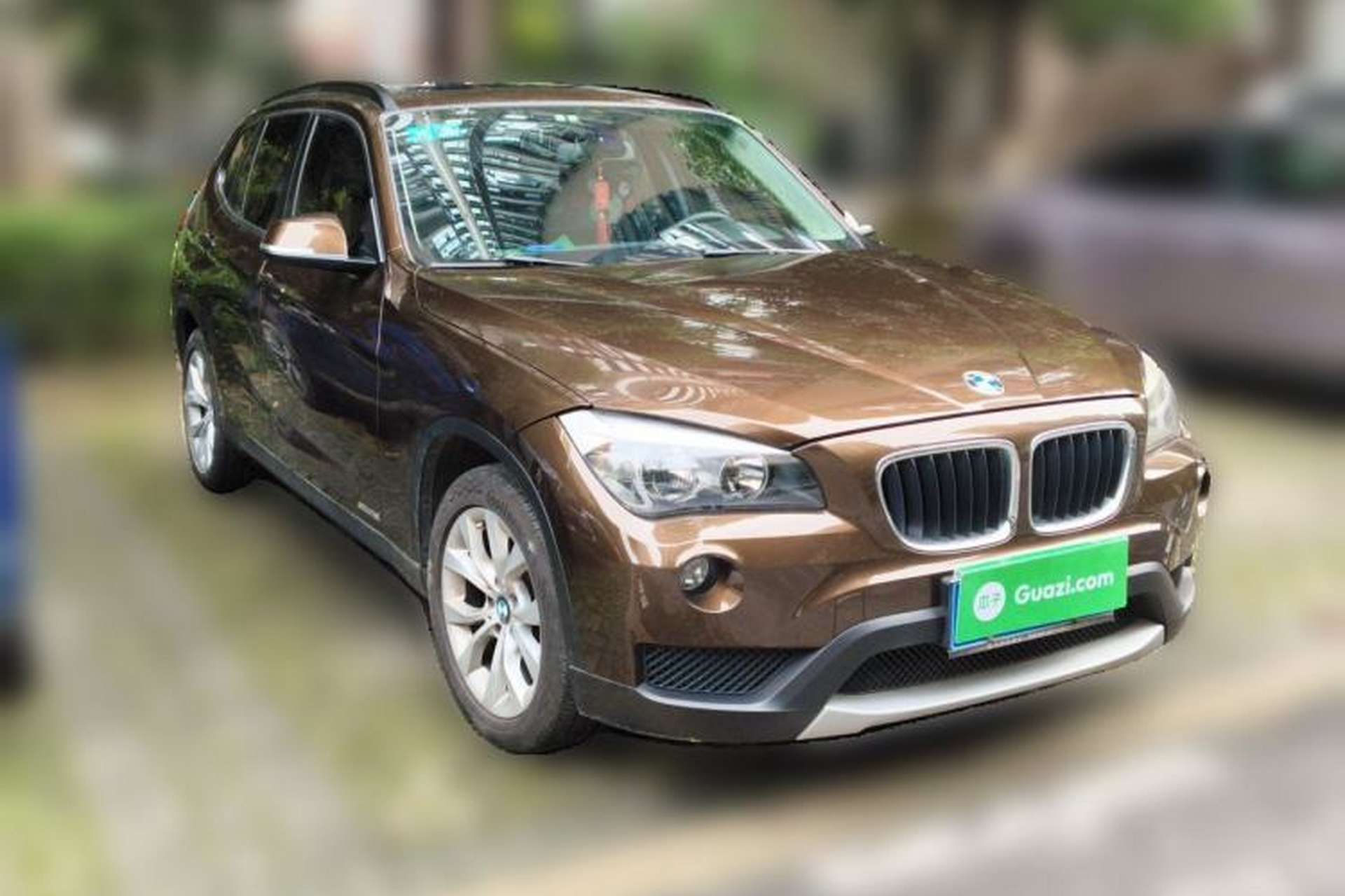 Used BMW X1 2013 sDrive18i Fashion Model Front Right 45 Deg