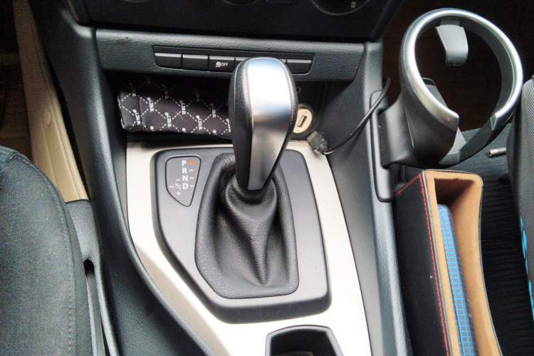 Used BMW X1 2013 sDrive18i Fashion Model Gear Lever