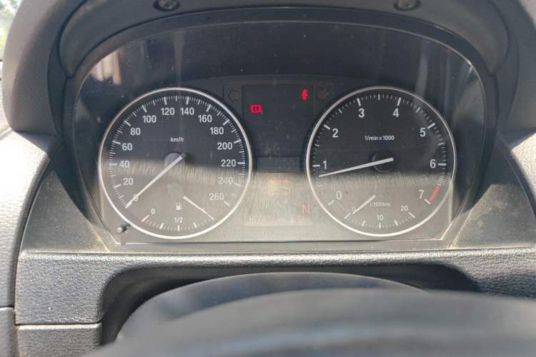 Used BMW X1 2013 sDrive18i Fashion Model Instrument Cluster