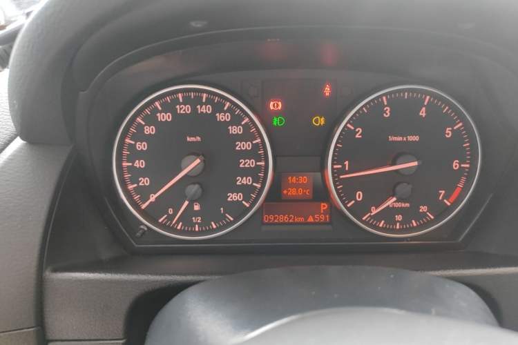 Used BMW X1 2013 sDrive18i Fashion Model Instrument Cluster