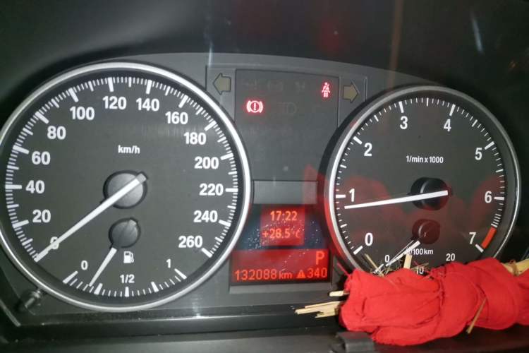 Used BMW X1 2013 sDrive18i Fashion Model Instrument Cluster