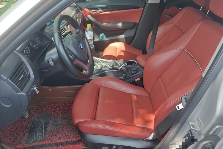Used BMW X1 2013 sDrive20i Sports Design Package Left Front Seat