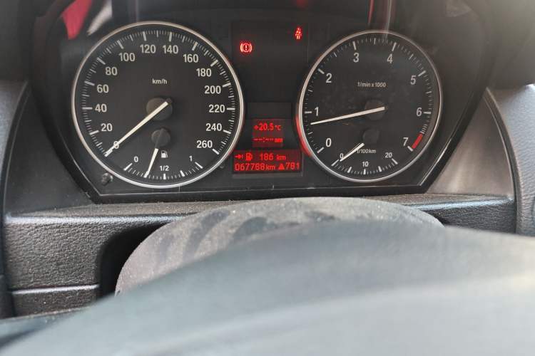 Used BMW X1 2013 sDrive18i manual model Odometer Close Up