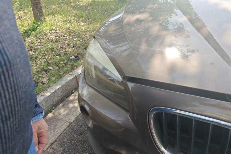 Used BMW X1 2013 sDrive18i Fashion Model Right Front Headlight