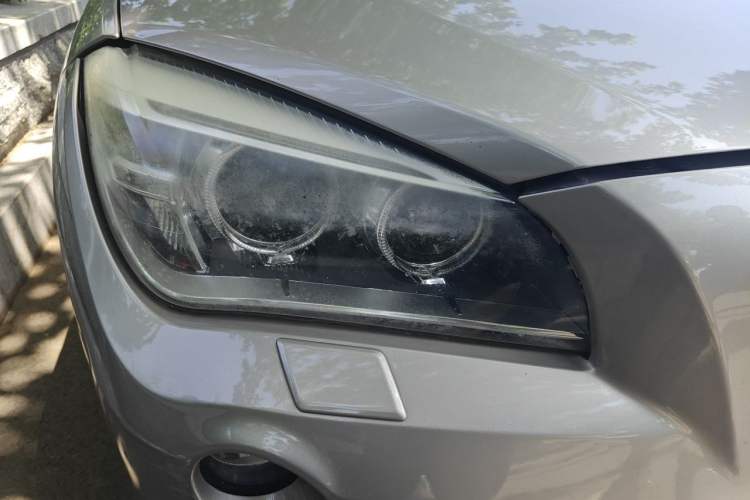 Used BMW X1 2013 sDrive20i Sports Design Package Right Front Headlight