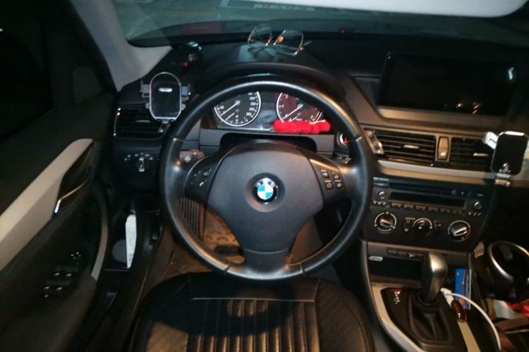 Used BMW X1 2013 sDrive18i Fashion Model Steering Wheel
