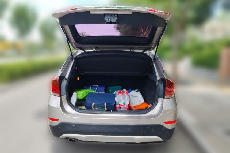 Used BMW X1 2013 sDrive18i Fashion Model Trunk
