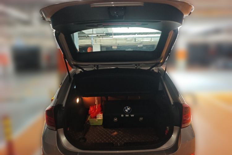 Used BMW X1 2013 sDrive18i Leading Model Trunk