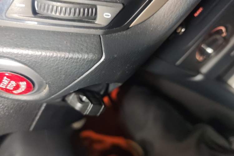 Used BMW X1 2013 sDrive18i Fashion Model Vehicle Key