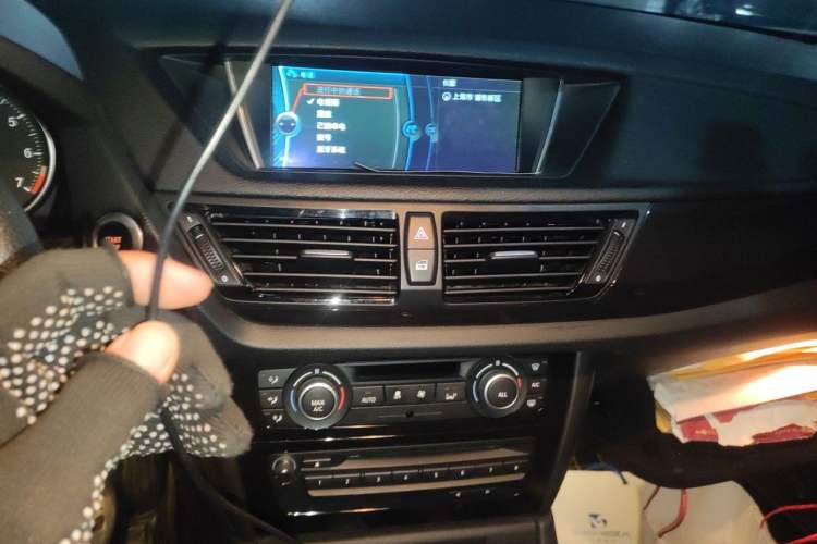 Used BMW X1 2013 sDrive18i Sport Design Package Audio And AC Panel