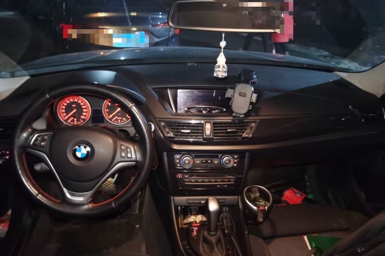Used BMW X1 2013 sDrive18i Sport Design Package Center Console