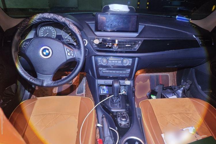 Used BMW X1 2013 sDrive18i Leading Model Center Console