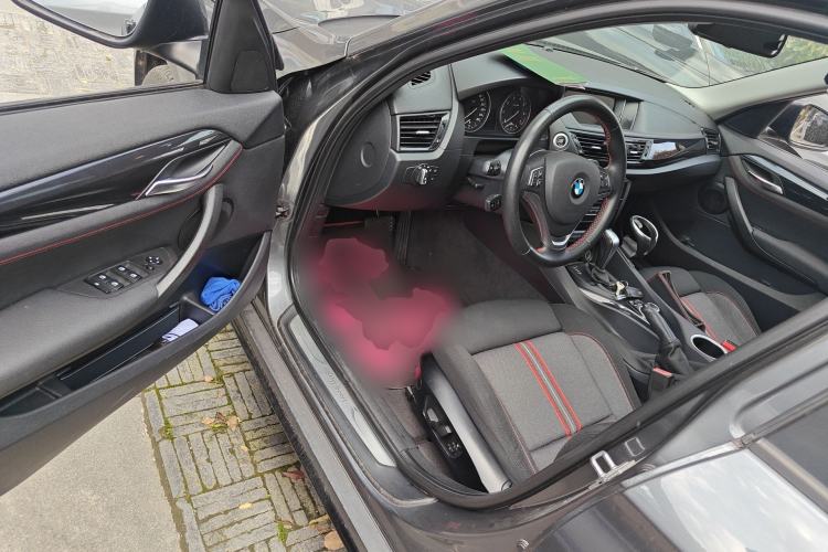 Used BMW X1 2013 sDrive18i Sport Design Package Driver Seat