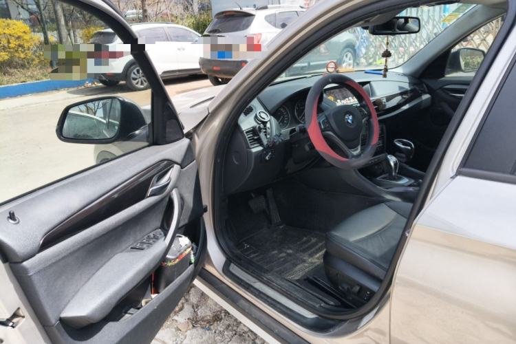 Used BMW X1 2013 xDrive20i X Design Package Driver Seat