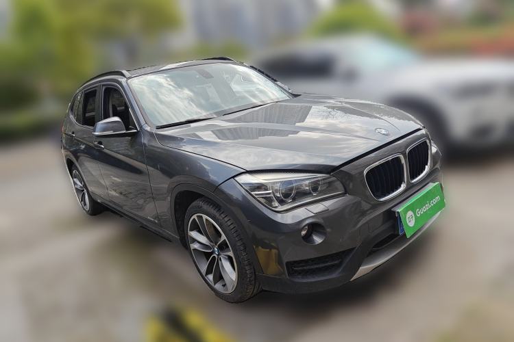 Used BMW X1 2013 sDrive18i Sport Design Package Front Right 45 Deg