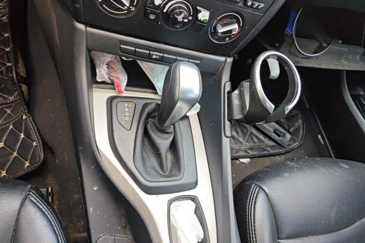 Used BMW X1 2013 sDrive18i Fashion Model Gear Lever