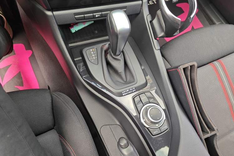 Used BMW X1 2013 sDrive18i Sport Design Package Gear Lever