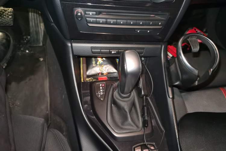 Used BMW X1 2013 sDrive18i Sport Design Package Gear Lever