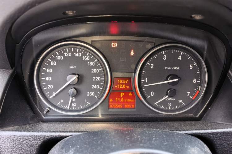 Used BMW X1 2013 sDrive18i Sport Design Package Instrument Cluster