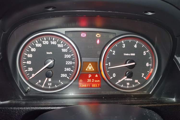 Used BMW X1 2013 sDrive18i Sport Design Package Instrument Cluster