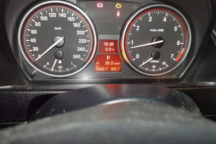 Used BMW X1 2013 sDrive18i Sport Design Package Odometer Close Up