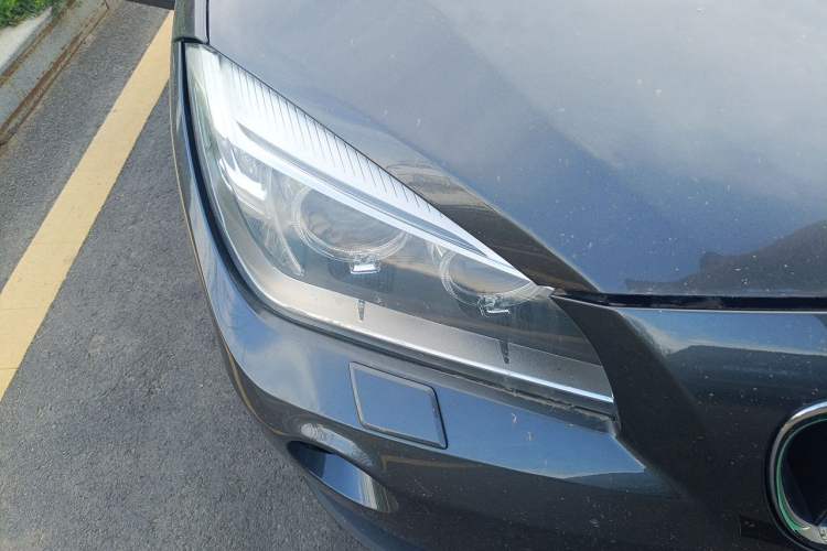 Used BMW X1 2013 sDrive18i Sport Design Package Right Front Headlight