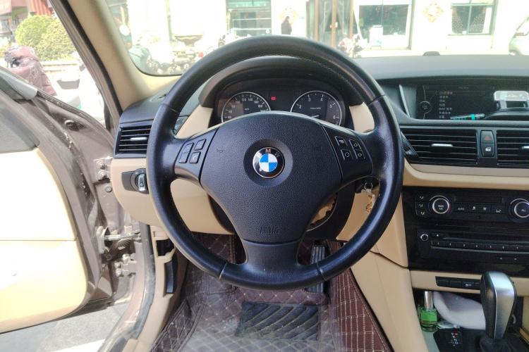 Used BMW X1 2013 sDrive18i Leading Model Steering Wheel
