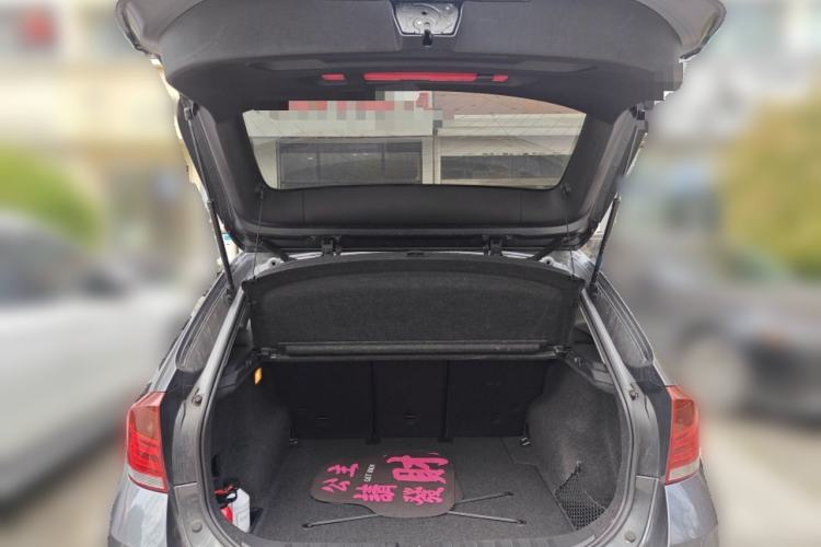 Used BMW X1 2013 sDrive18i Sport Design Package Trunk