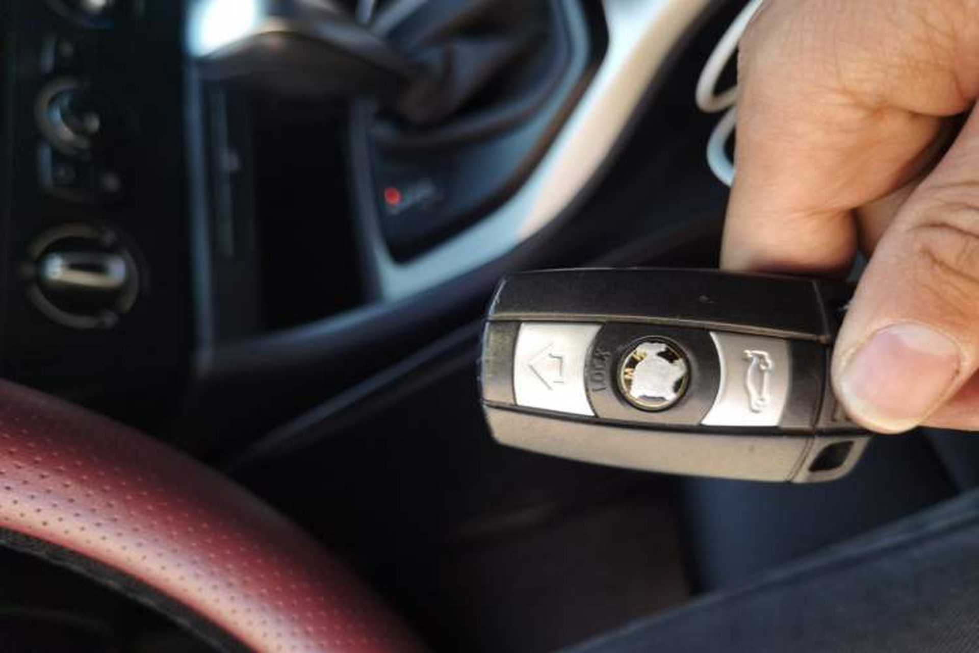 Used BMW X1 2013 sDrive18i Fashion Model Vehicle Key