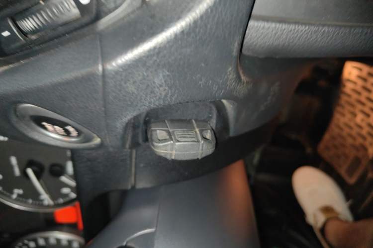 Used BMW X1 2013 sDrive18i Fashion Model Vehicle Key