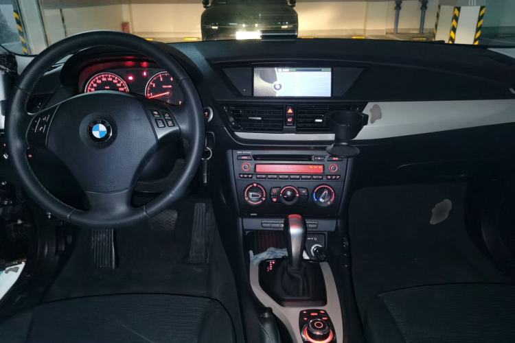 Used BMW X1 2013 sDrive18i Fashion Model Center Console