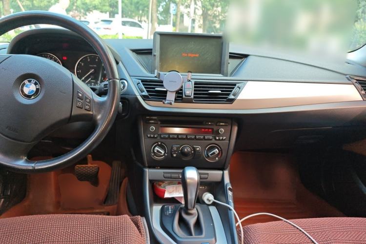 Used BMW X1 2013 sDrive18i Fashion Model Center Console