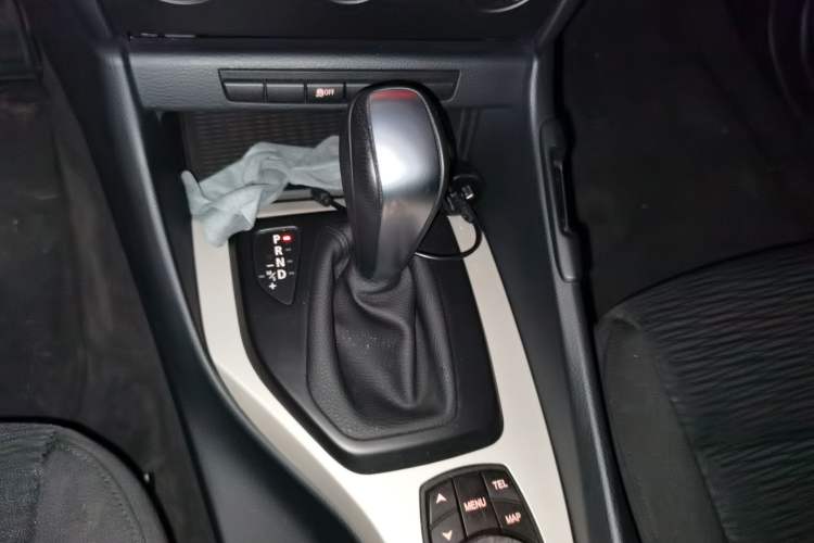 Used BMW X1 2013 sDrive18i Fashion Model Gear Lever