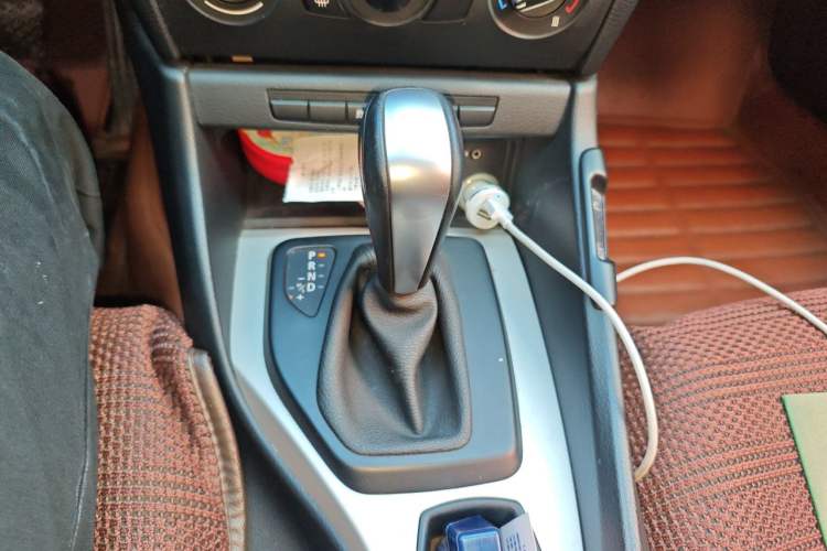 Used BMW X1 2013 sDrive18i Fashion Model Gear Lever