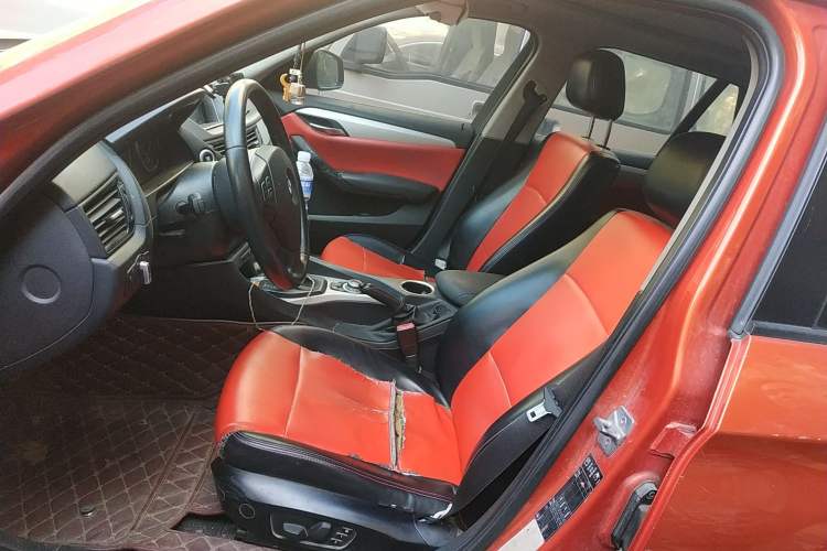 Used BMW X1 2013 sDrive18i Fashion Model Left Front Seat