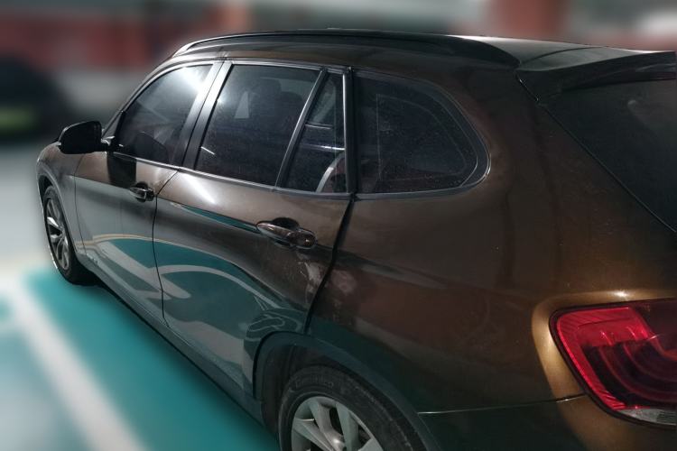 Used BMW X1 2013 sDrive18i Fashion Model Rear Left 45 Deg