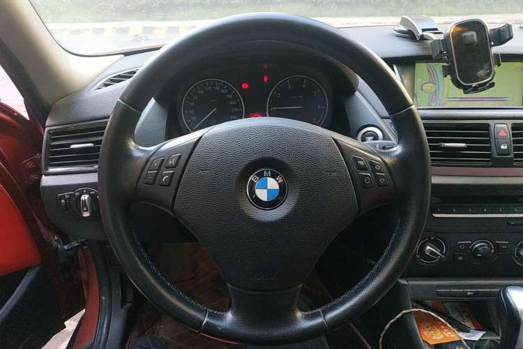 Used BMW X1 2013 sDrive18i Fashion Model Steering Wheel