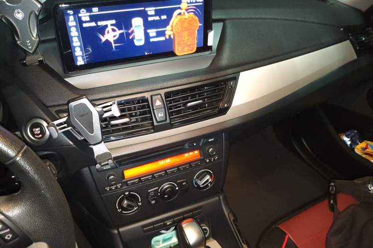Used BMW X1 2013 sDrive18i Fashion Model Audio And AC Panel