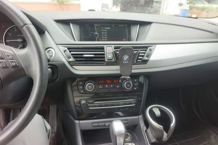 Used BMW X1 2013 sDrive18i Leading Model Audio And AC Panel
