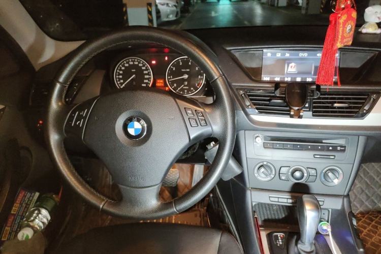 Used BMW X1 2013 sDrive18i Fashion Model Center Console